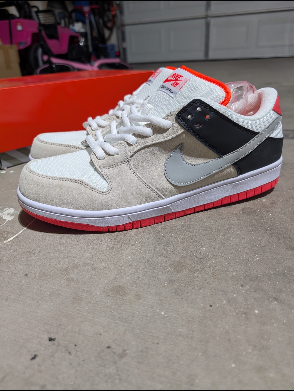 Nike SB Dunk Infrared